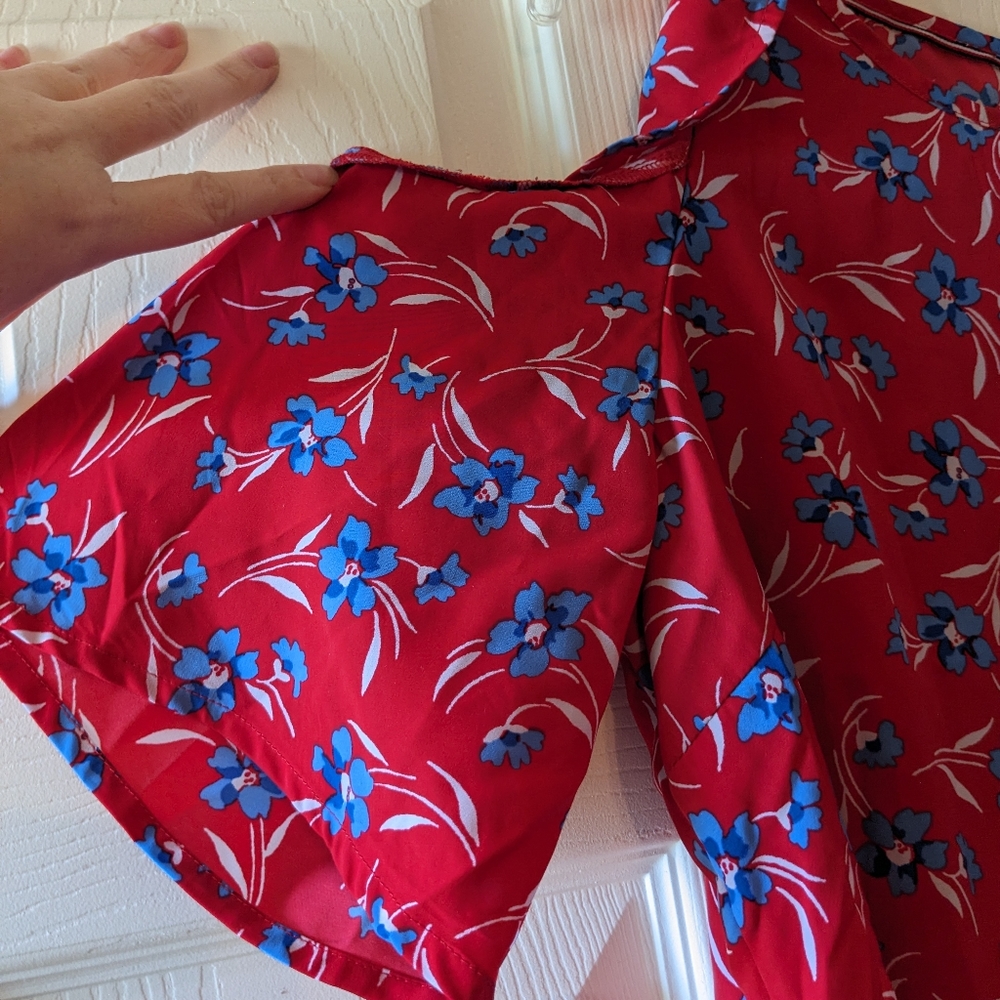 Tommy Hilfiger Floral Cold Shoulder Shirt Size M - Picture 2 of 5